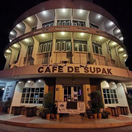 Supak Hotel Kalasin Esterno foto